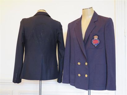 Lot comprenant 1 blazer marine It Hippie...