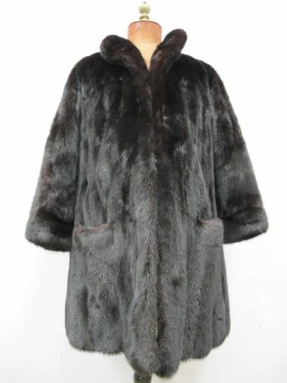 CHRISTIAN DIOR
Veste en vison