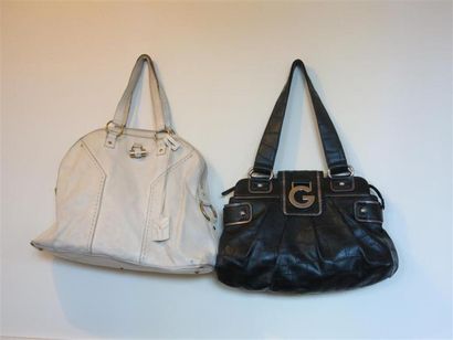 St Laurent et Guess
Lot comprenant:1 sac...