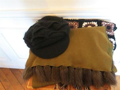 Lot de 2 écharpes et 1 casquette angora