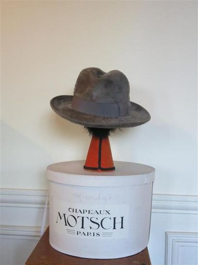 MOTSCH
Chapeau taupé gris T.60