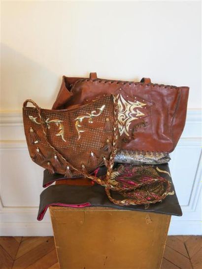 Lot de 3 sacs divers