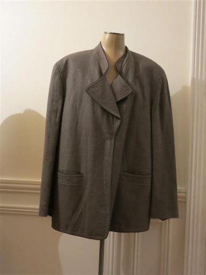 VINTAGE
Veste autrichienne en lin gris T.56...