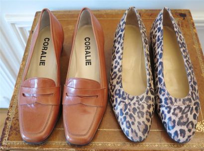 Lot comprenant: 1 paire de ballerines panthère...