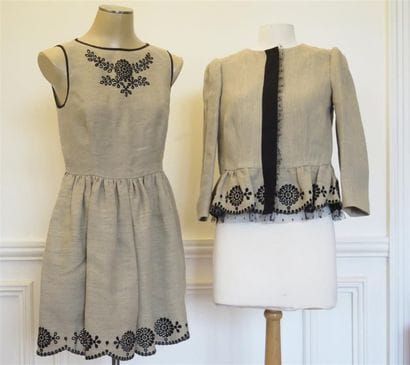 RED VALENTINO
Ensemble robe et veste en toile...