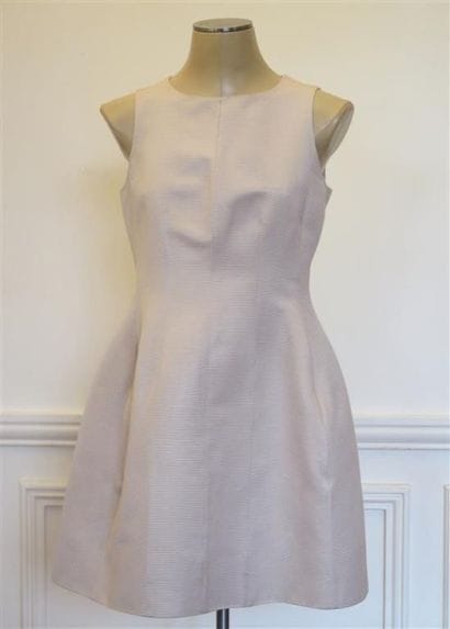 TARA JARMON
Robe en ottoman beige, forme...