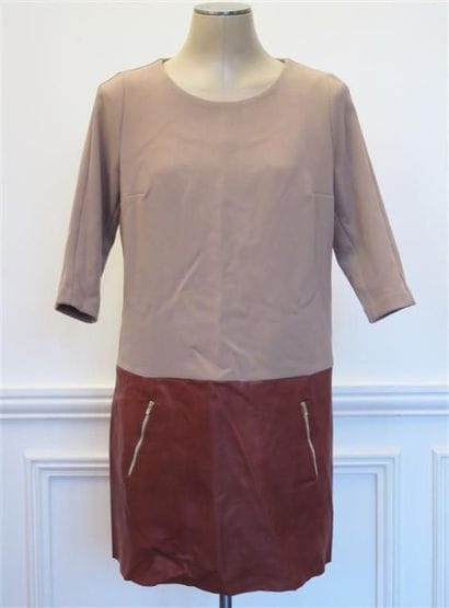 CLAUDIE PIERLOT
Robe beige, bas cuir gold,...