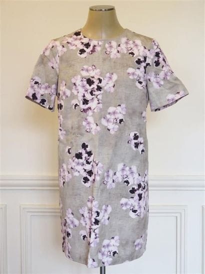 Gambattista Valli
Robe en coton gris à fleurs...
