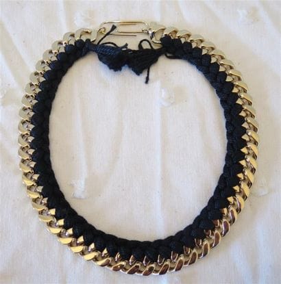 Aurélie Biderman
Collier chaine dorée et...