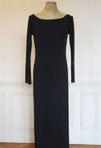Gianfranco FERRE
Robe très sculpturale noire...