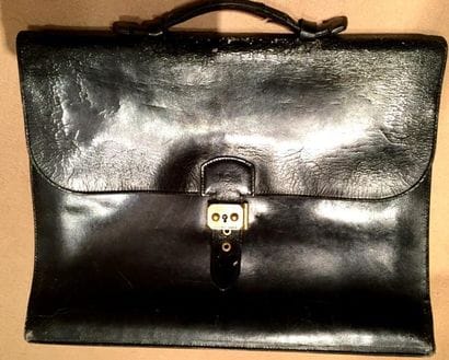 HERMES-Paris
Serviette à dépêches en cuir...