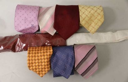 Lot de 9 cravates. Celine rose, Celine bleue,...