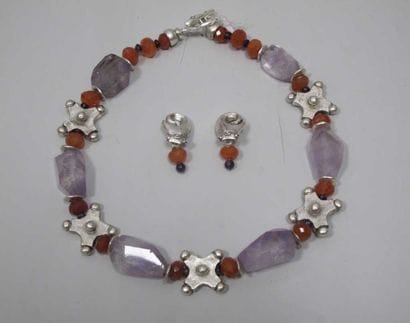 Cheranich Véronique
Collier en étain et argent...