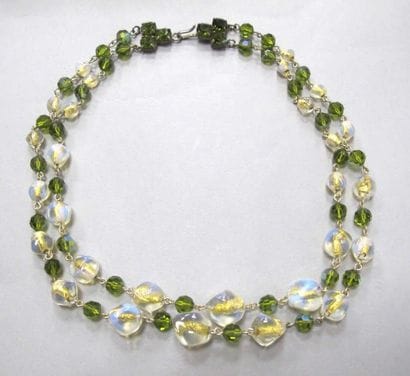 MURANO
Collier en perles de verre vertes...
