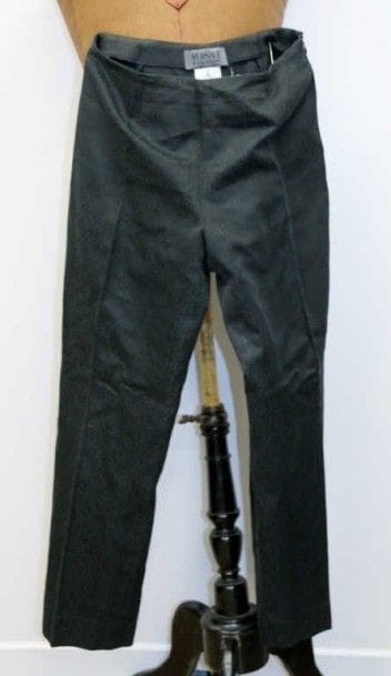 VERSACE
Jeans Couture. Pantalon noir avec...