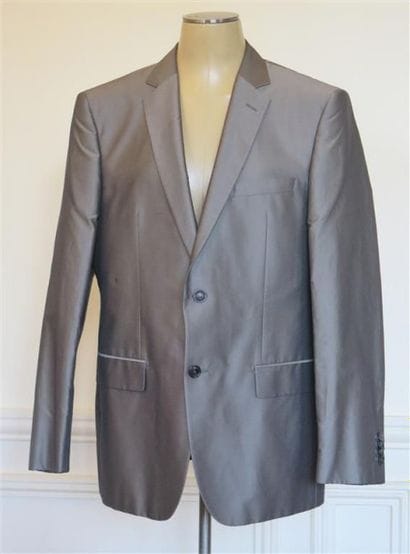 BOSS
Veste en coton et soie gris T.50 état...