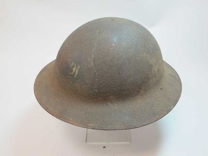 Casque lourd US modèle 1917. Jugulaires ...