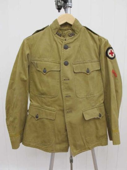Tenue de soldat US 17-18. Ensemble comprenant:...