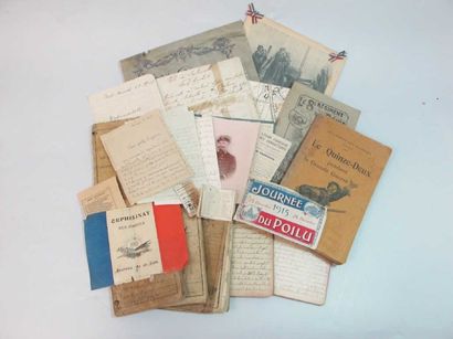 Lot de livrets militaires, petits carnets...