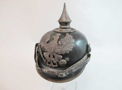 Casque à pointe modèle 1915 pour la troupe...