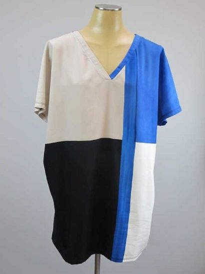 Marina Rinaldi. Tunique tricolore, grise,...