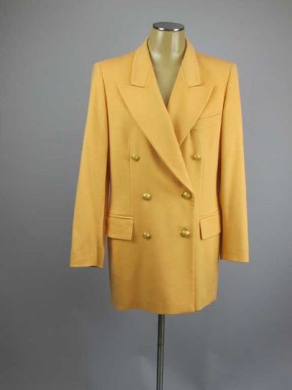Escada. Blazer cachemire et laine, abricot,...