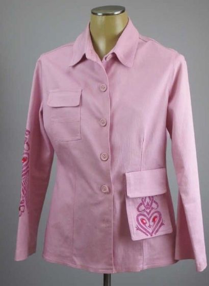 Double Jeu. Veste en coton rose avec poches...