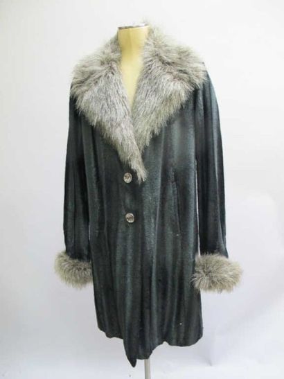 Custo. Manteau redingote fourrure synthétique...