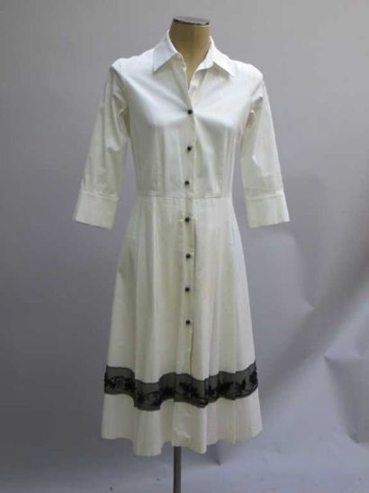 Apostrophe. Robe coton blanc, manches ¾,...