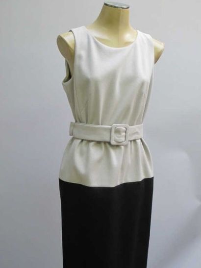Paul Ka. Robe lainage beige et noire, sans...
