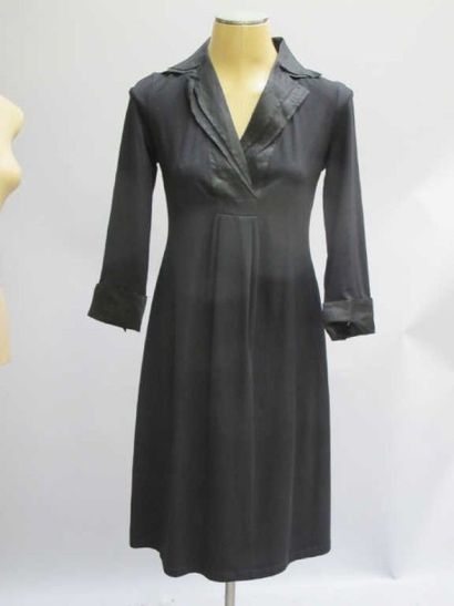 Anne Fontaine. Robe stretch noire, organdi...