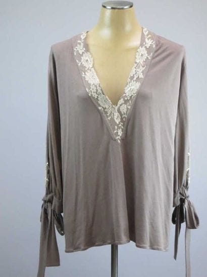 Vanita Rosa. Haut jersey taupe, incrustations...