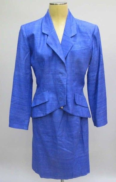 14/18. Ensemble tailleur jupe bleu roi, T.40....
