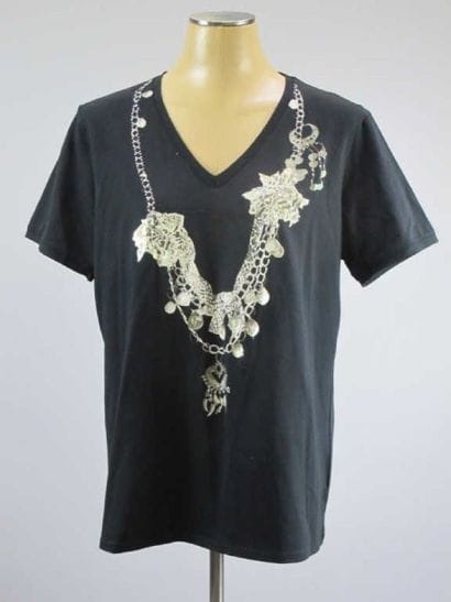 Marina Rinaldi. T-shirt en coton noir, chaine...