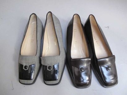 DIOR
Mocassins en cuir vernis avec une sorte...