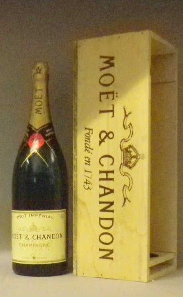 1 Jéroboam CHAMPAGNE MOET & CHANDON Coffret...