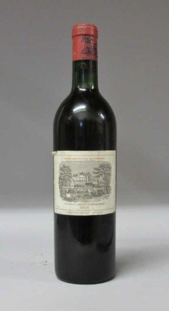 1 Bouteille LAFITE ROTHSCHILD 1965 Etiquette...
