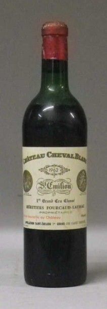 1 Bouteille CHÂTEAU CHEVAL BLANC 1962 Niveau...