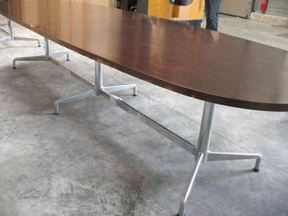 Charles Eames
Piétement de table en aluminium...