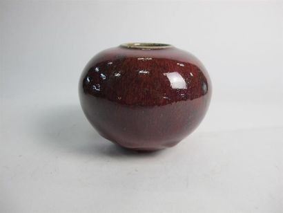 Yves LOISELET (née en 1949). Vase boule en...
