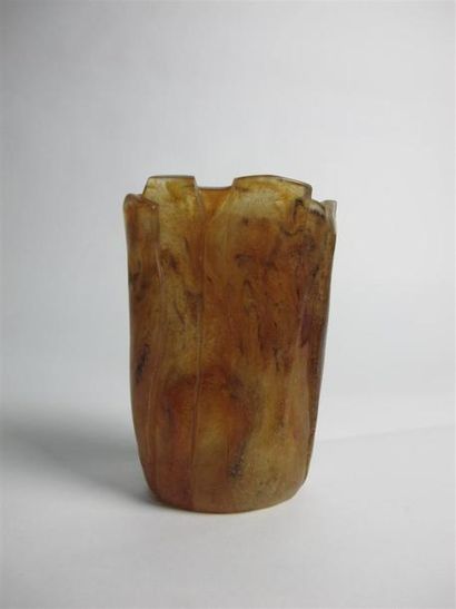 Eric SCHAMSHULA (1925-2004). Vase cylindrique...