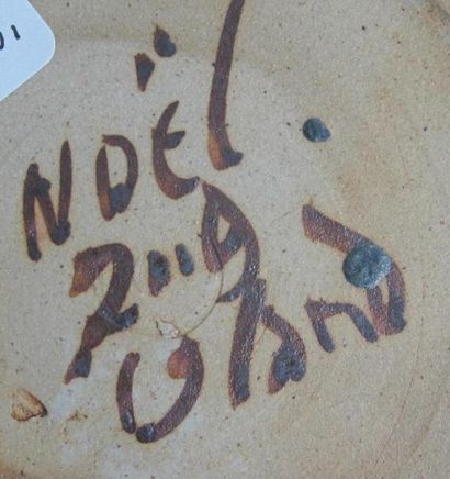 Yves LOISELET (né en 1957). Coupe en grès...