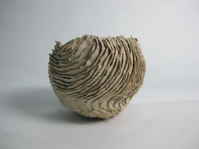 Isabelle LECLERCQ (née en 1956). Coupe à...