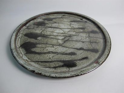 Yves LOISELET (né en 1957). Plat circulaire...