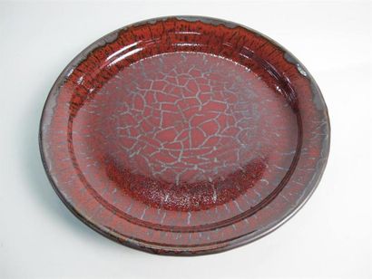 Yves LOISELET (né en 1957). Plat circulaire...
