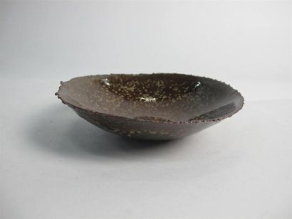 Jae KYOUNG (née en 1955). Coupe en grès émaillé...