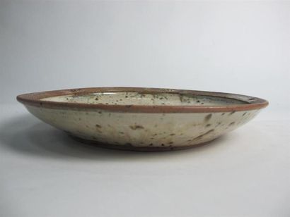 Yves LOISELET (né en 1957). Plat circulaire...