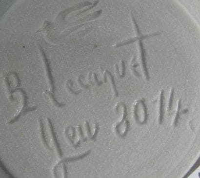 Brigitte LECANUET (née en 1949). Bol en porcelaine...
