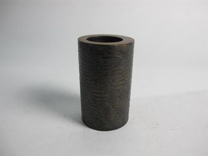 Gladys LIEZ (née en 1963). Porte crayon cylindrique...
