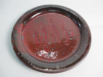 Yves LOISELET (né en 1957). Plat circulaire...